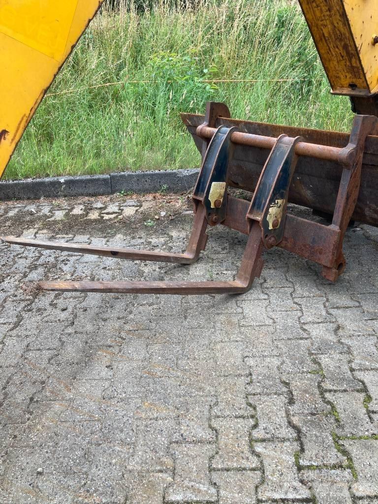 JCB 3 CX Backhoe