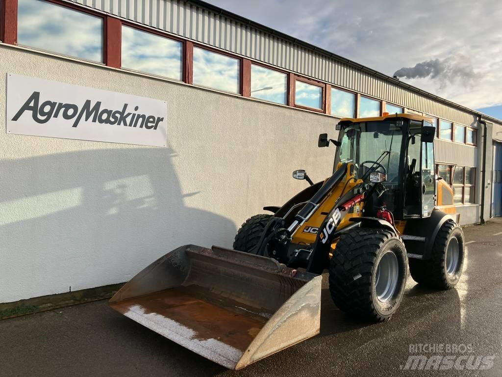 JCB 409 STAGE V - AGRI Mini loaders