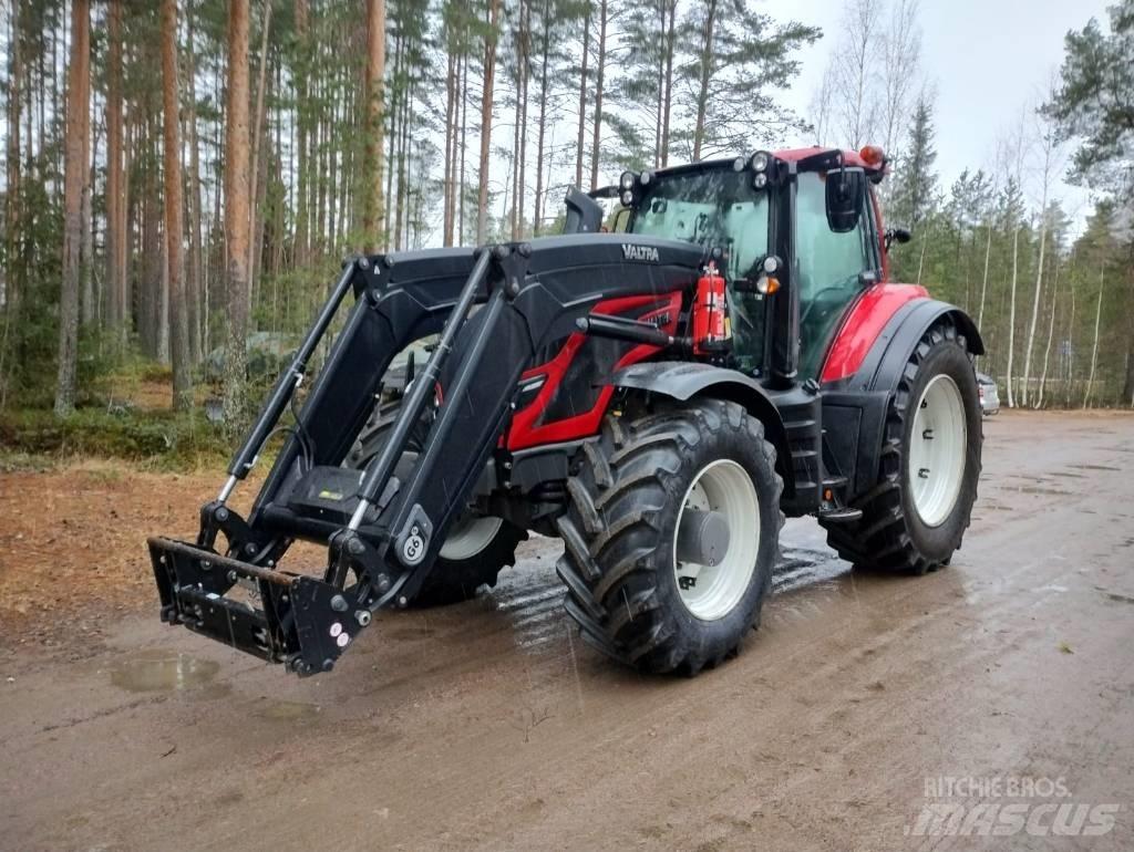 Valtra T234 Active Tractors
