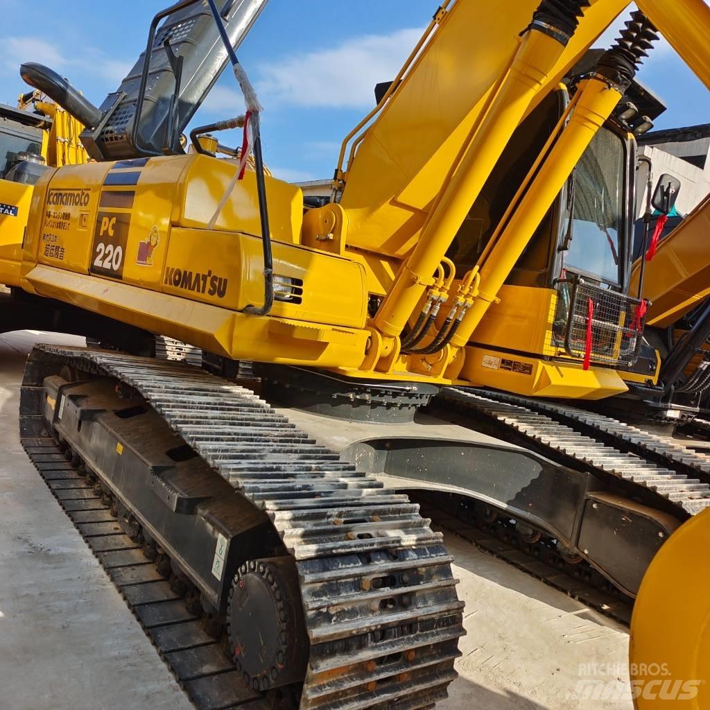 Komatsu PC 200-8 Crawler excavators