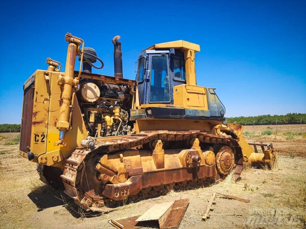Komatsu D 375-1 Crawler dozers