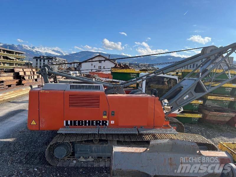 Liebherr HS 833 HD Track mounted cranes