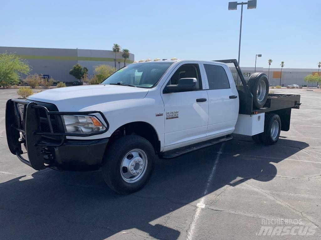 RAM 3500 TRADESMAN Flatbed / Dropside trucks