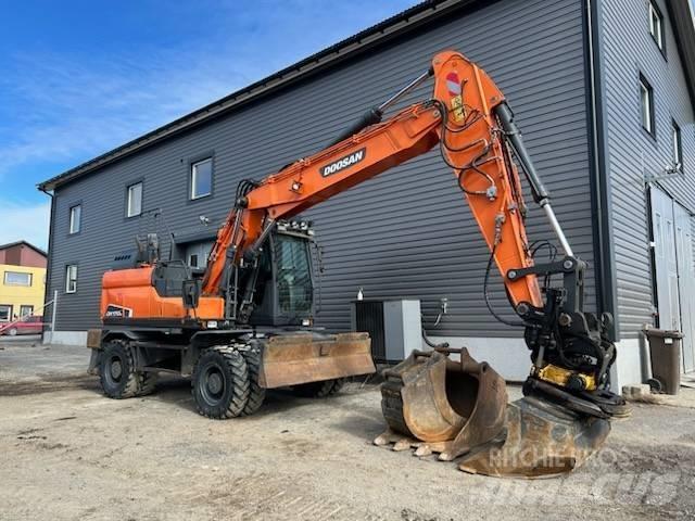 Doosan DX 170 W Wheeled excavators