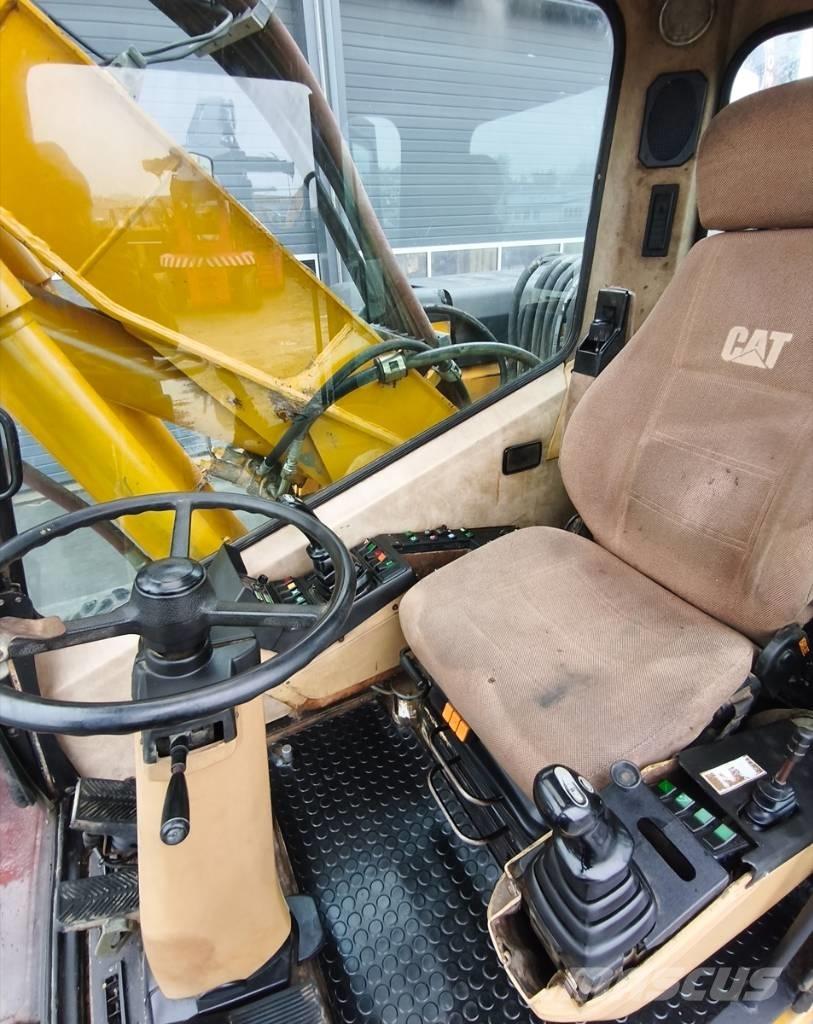 CAT M 315 Wheeled excavators