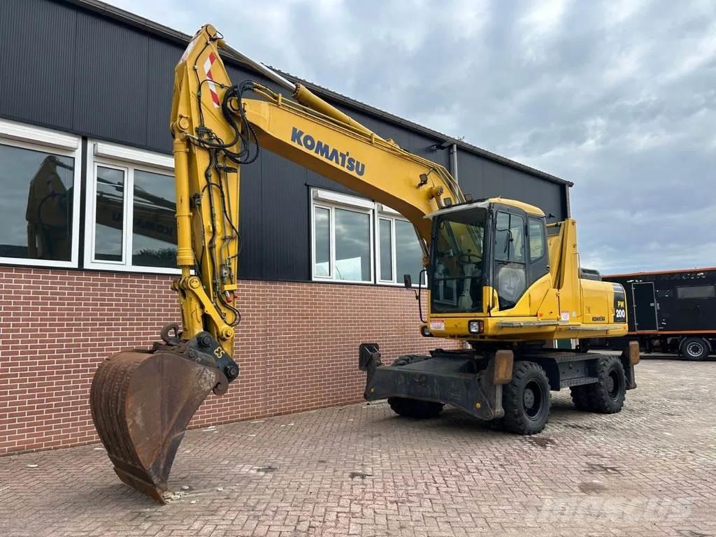 Komatsu PW200 Wheeled excavators