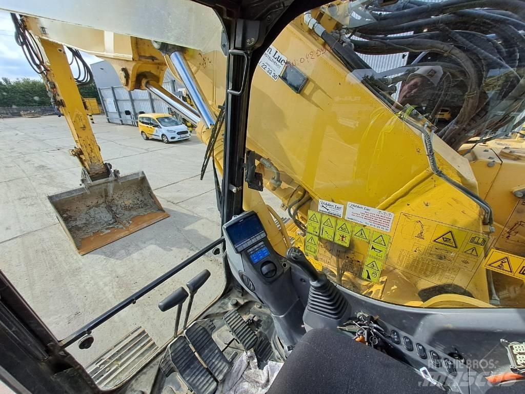 Komatsu PC228USLC-8 Crawler excavators