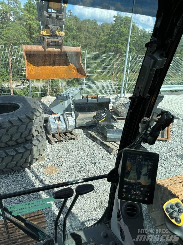 CAT 320 Crawler excavators