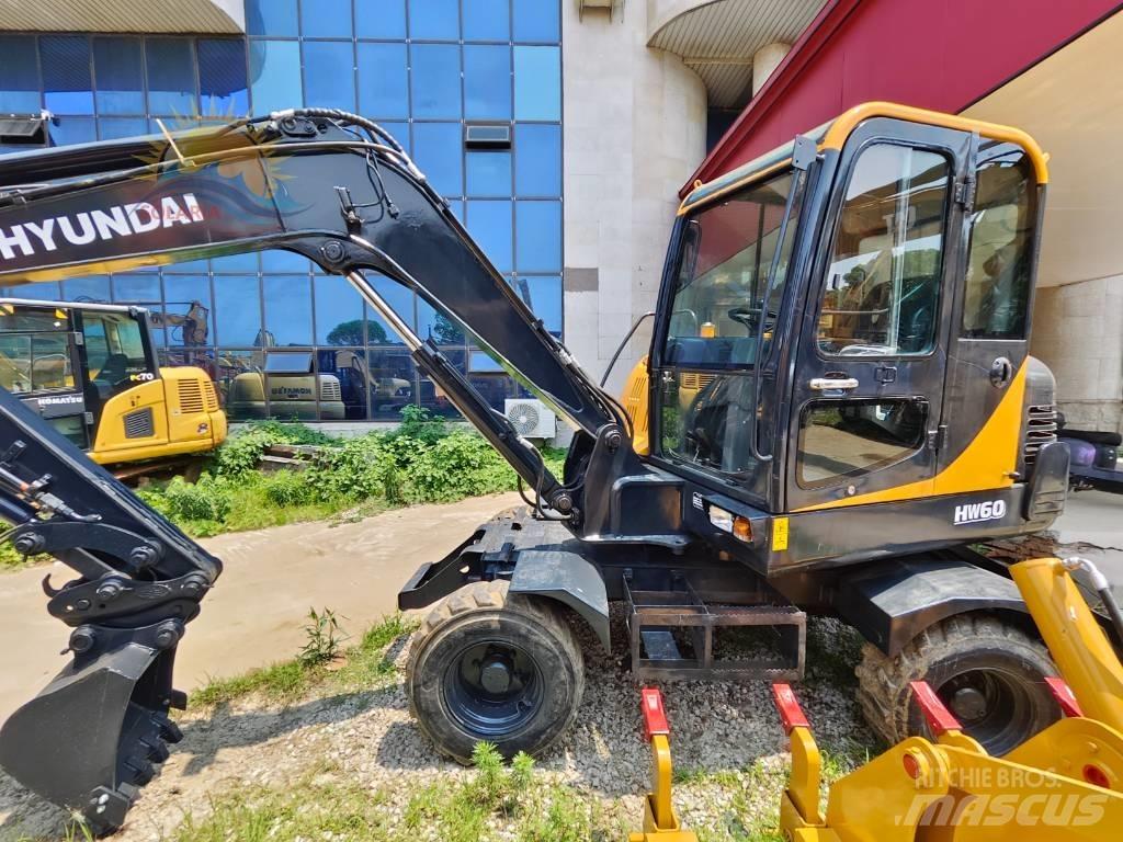 Hyundai Robex 60 W Wheeled excavators