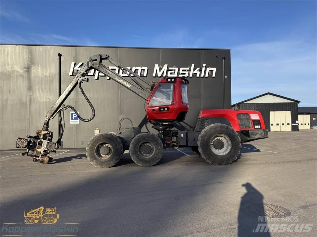 Komatsu 951 Harvesters