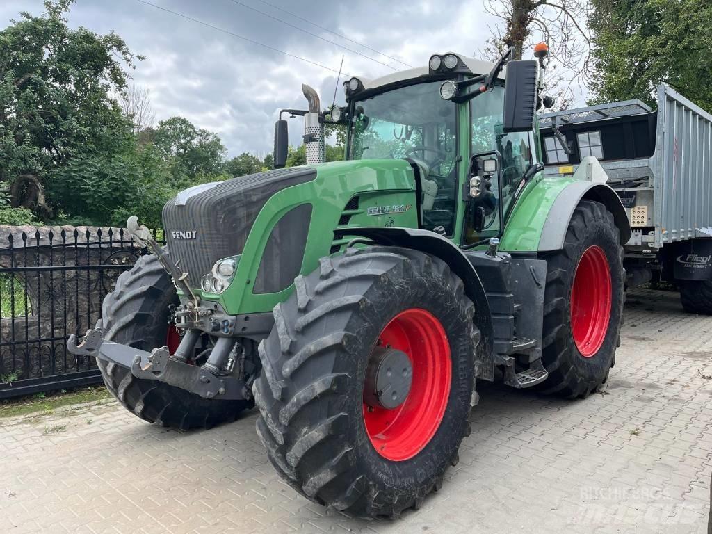 Fendt 939 Vario Tractors