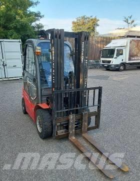 Manitou MI 25 Diesel trucks
