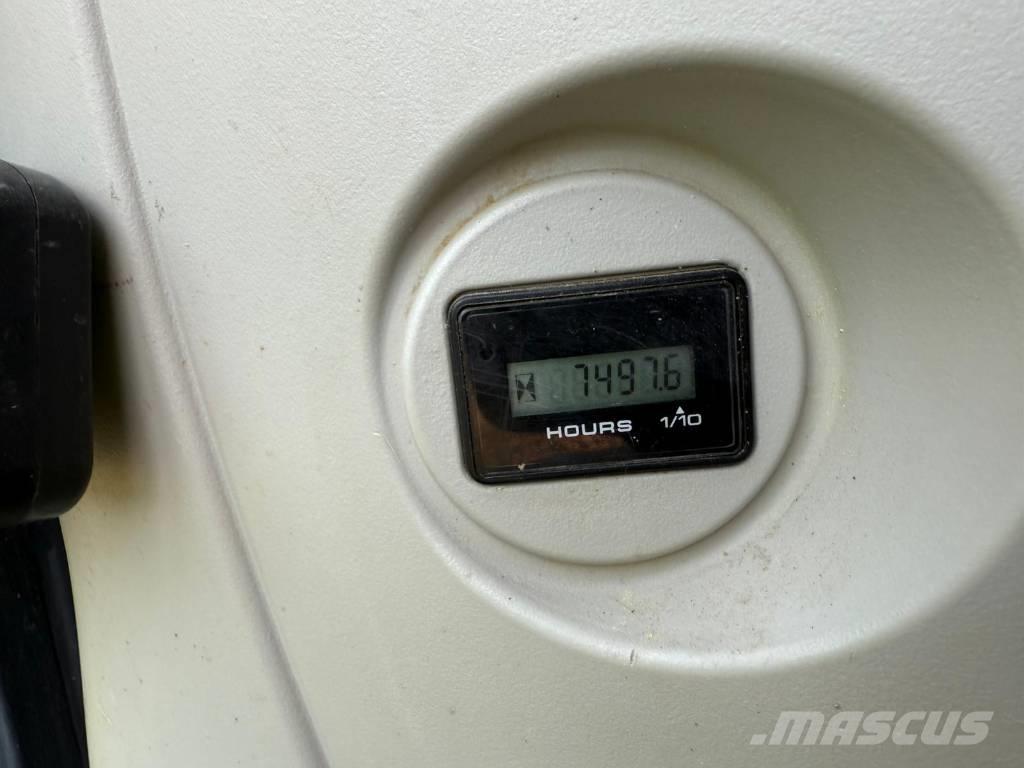 Kobelco SK 210 LC Crawler excavators