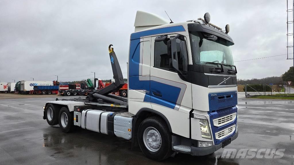 Volvo FH500 6X2 Hook lift trucks