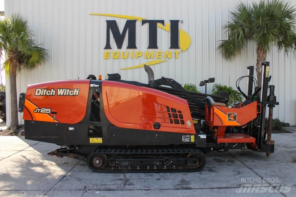 Ditch Witch JT25 Horizontal drilling rigs