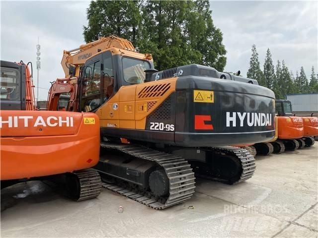 Hyundai Robex 220 LC Crawler excavators