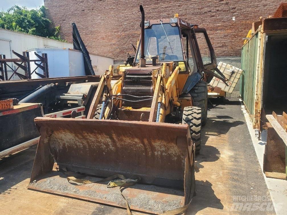 CASE 580 E Backhoe