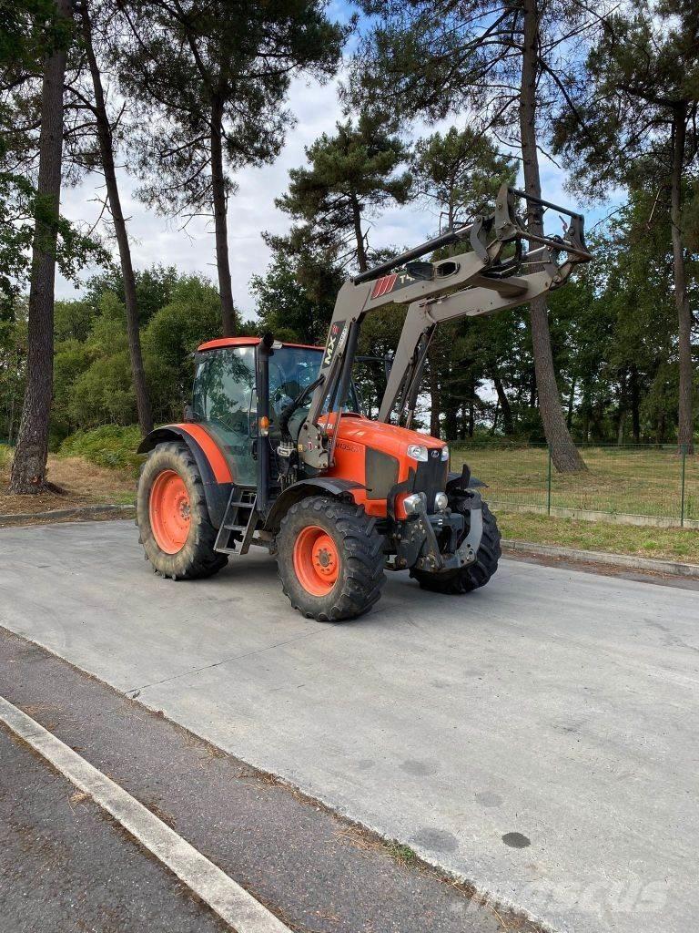 Kubota M 135 GX Tractors