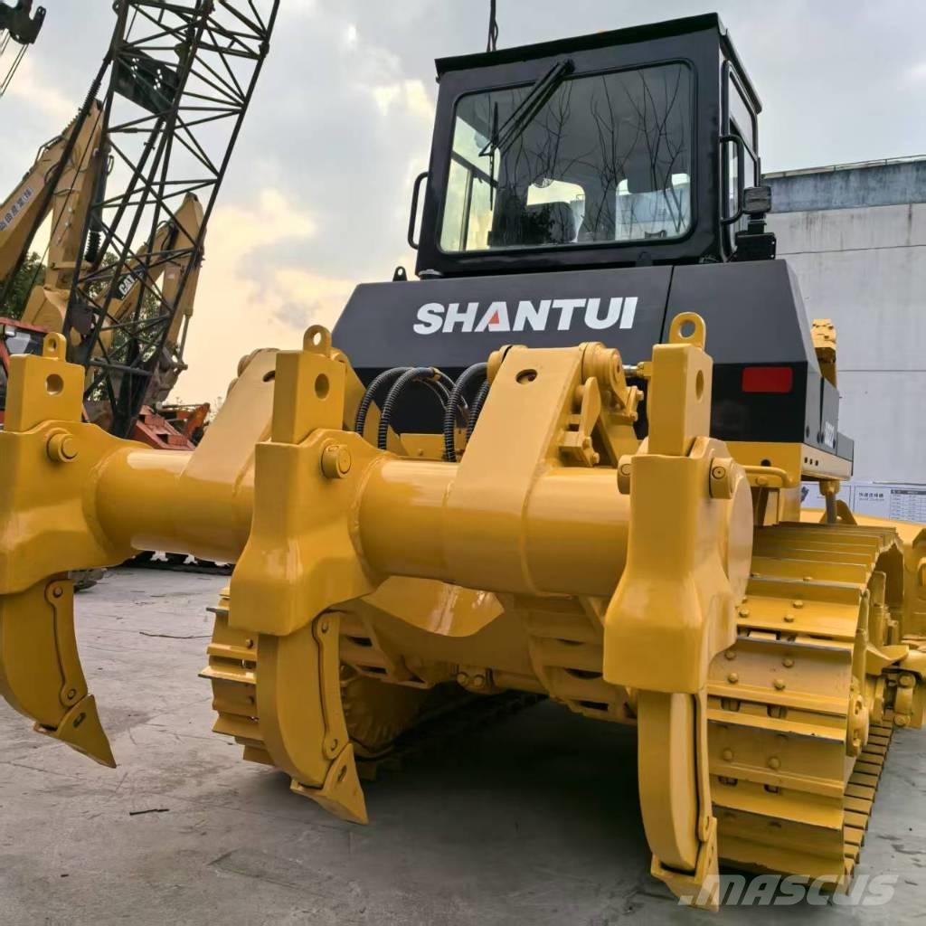 Shantui SD 22 Crawler dozers
