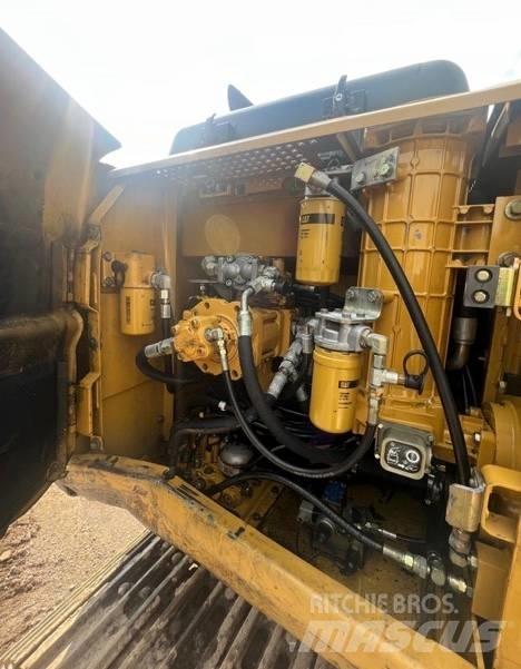 CAT 318 B Crawler excavators
