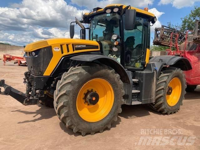 JCB Fastrac 4220 Tractors