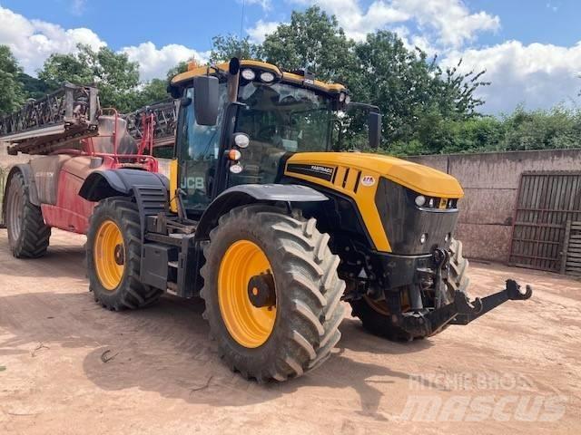 JCB Fastrac 4220 Tractors