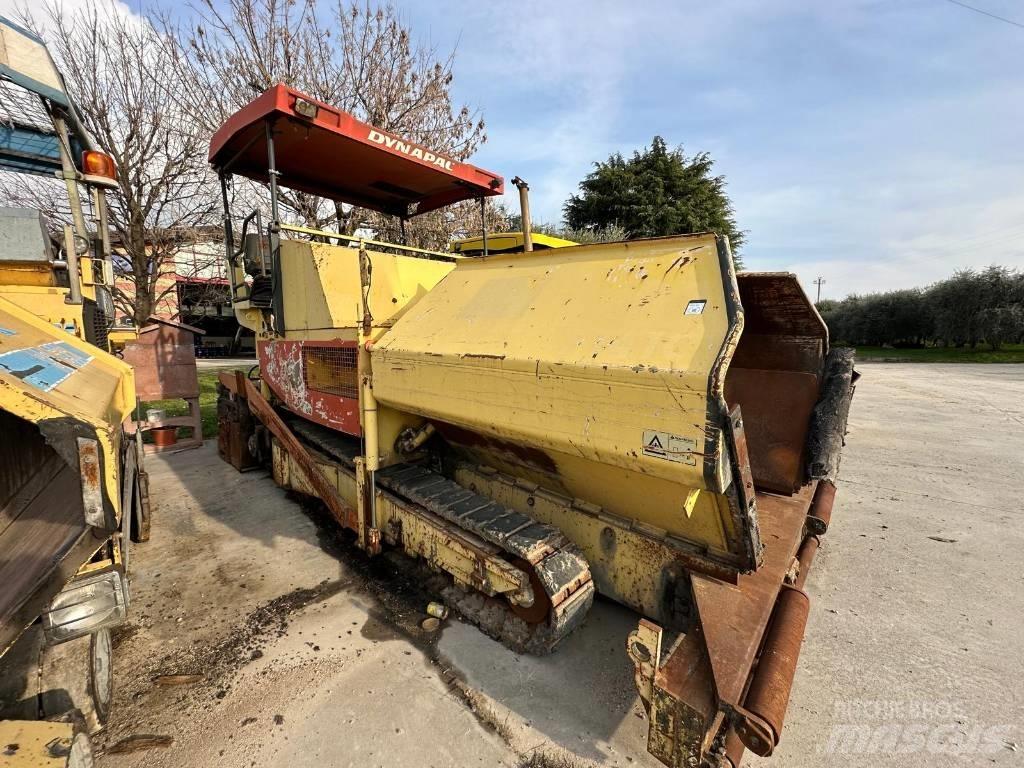 Dynapac F 141 C Asphalt pavers
