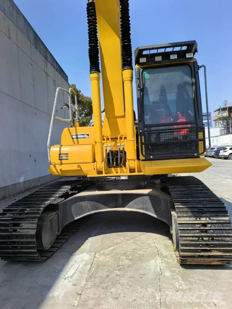 Komatsu PC 220-8 Crawler excavators