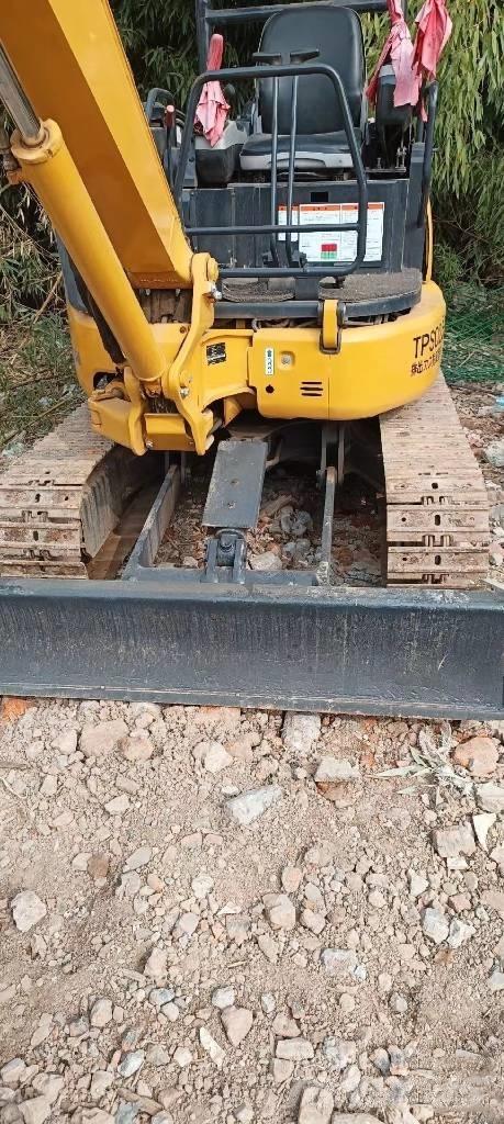 Komatsu PC35 Mini excavators < 7t (Mini diggers)