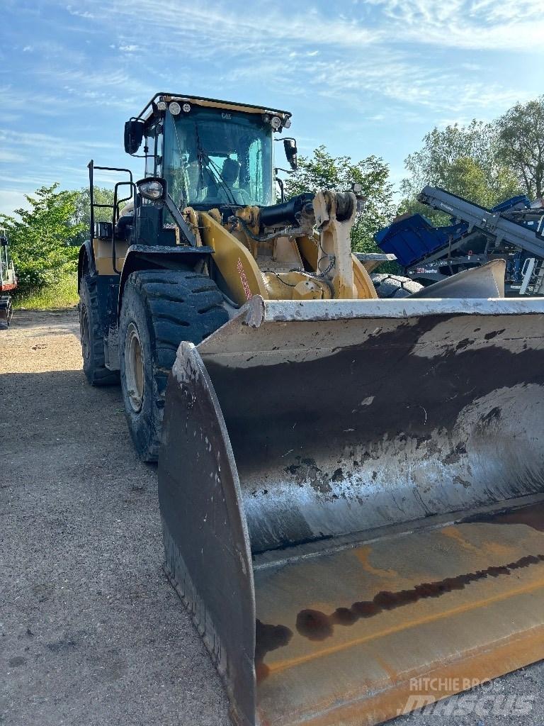CAT 966m Wheel loaders