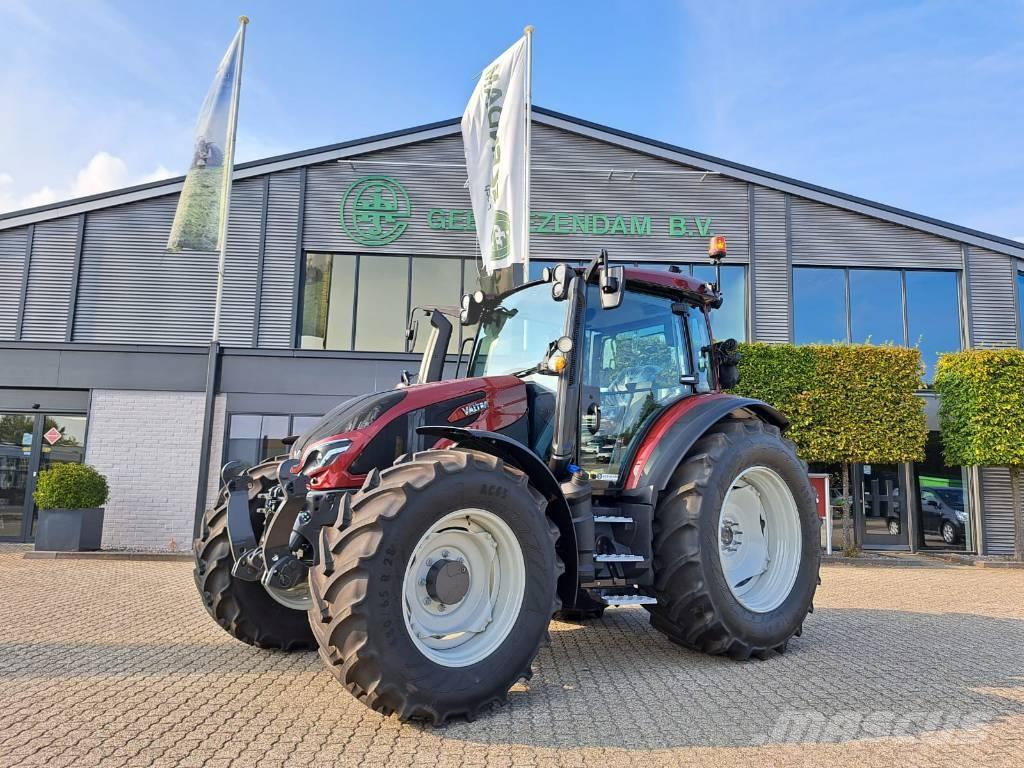 Valtra G 135 Active Tractors