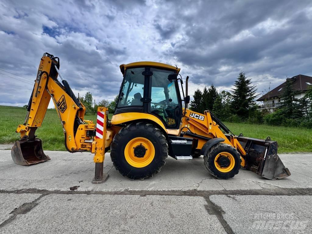 JCB 3CX Backhoe