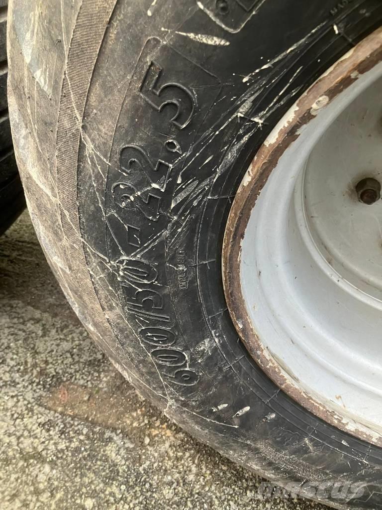 BMF 16T1 Pro Forest trailers