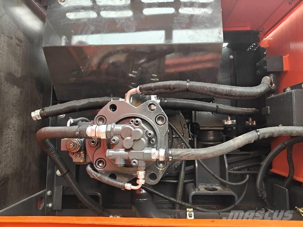 Doosan DX225LCA Crawler excavators