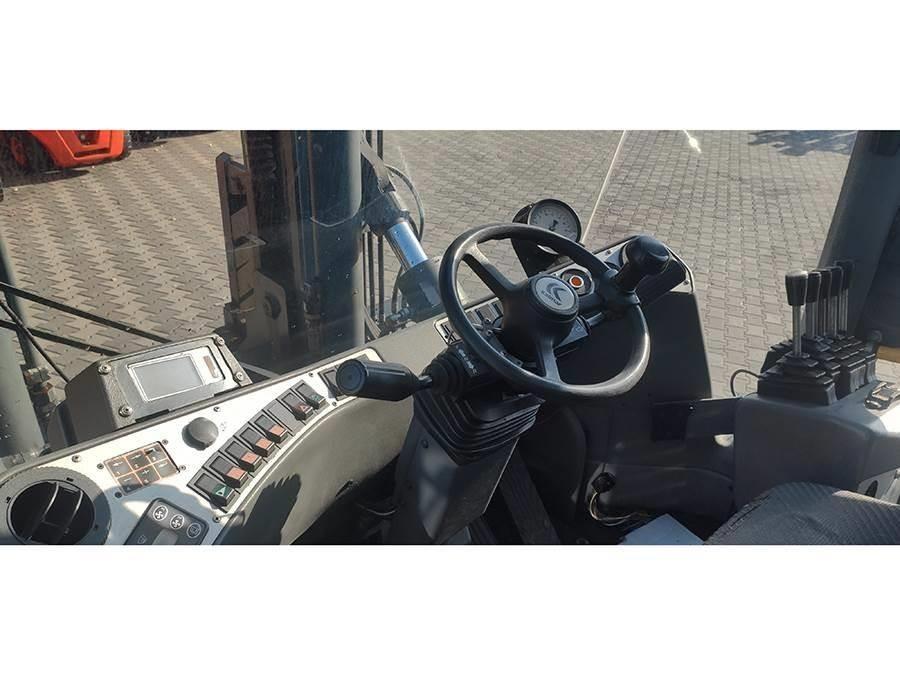 Kalmar DCE 120-6 Diesel trucks