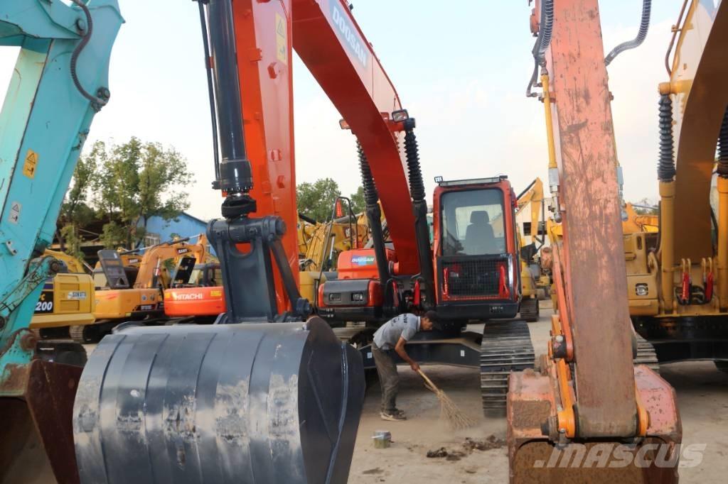 Doosan dx225 Crawler excavators
