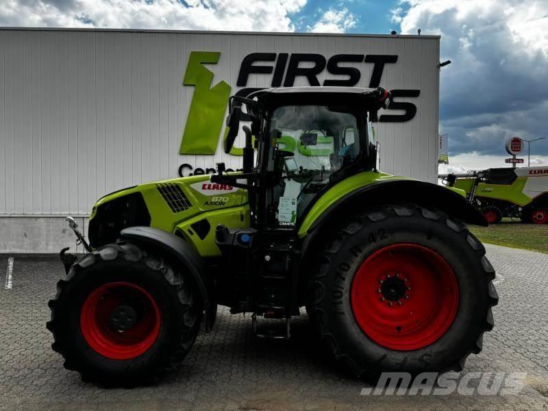CLAAS AXION 870 Tractors