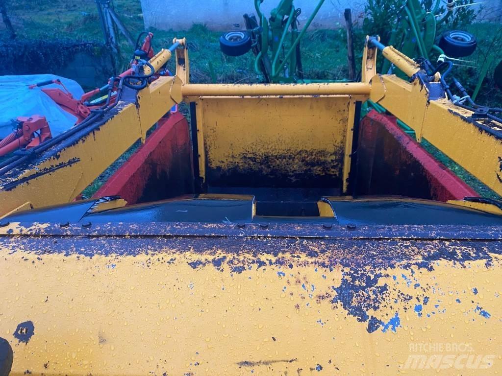 Gyrax 5500L Silo equipment