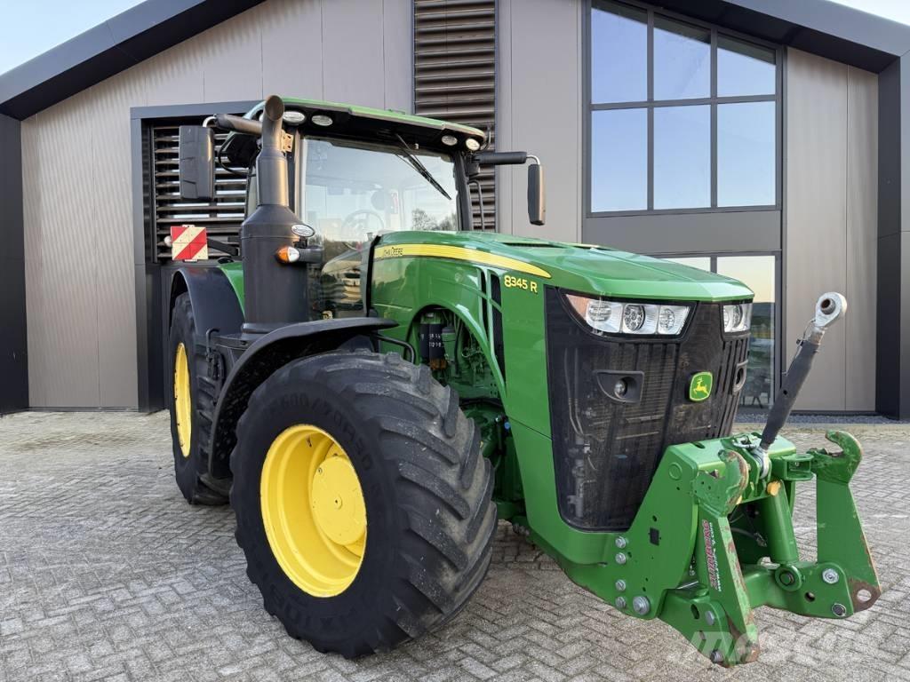 John Deere 8345 R Tractors