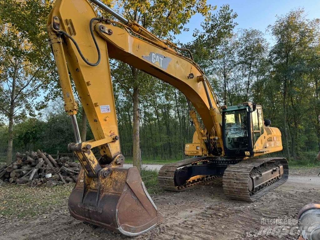 CAT 330CL Crawler excavators