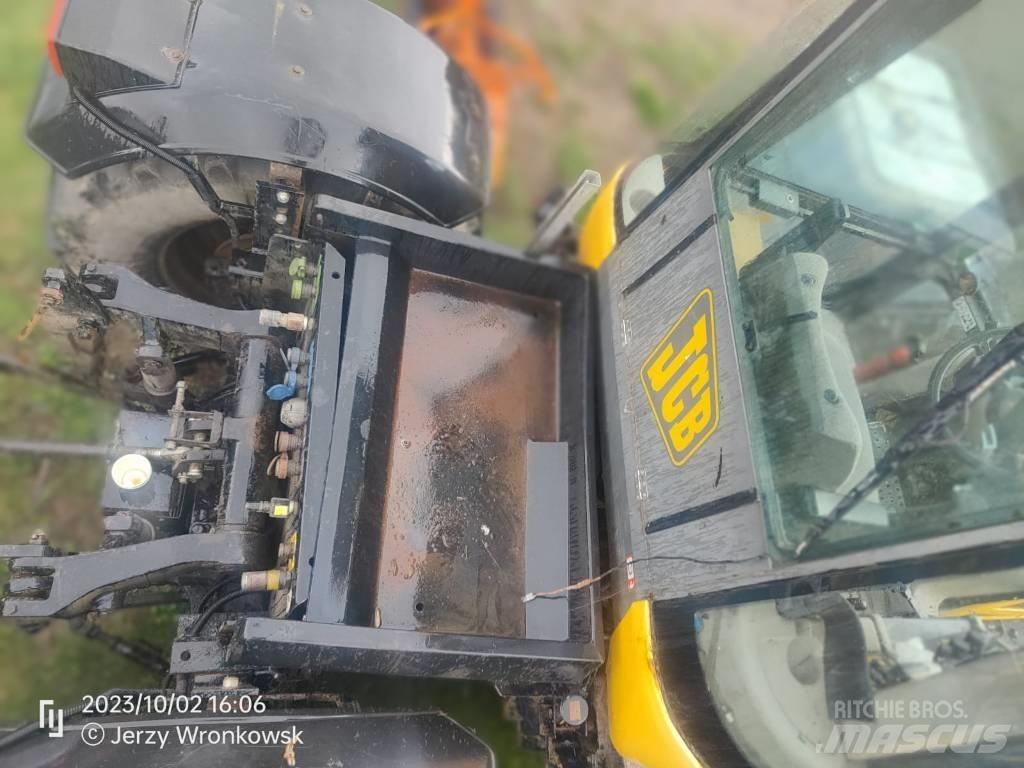 JCB 1135 4WS Tractors