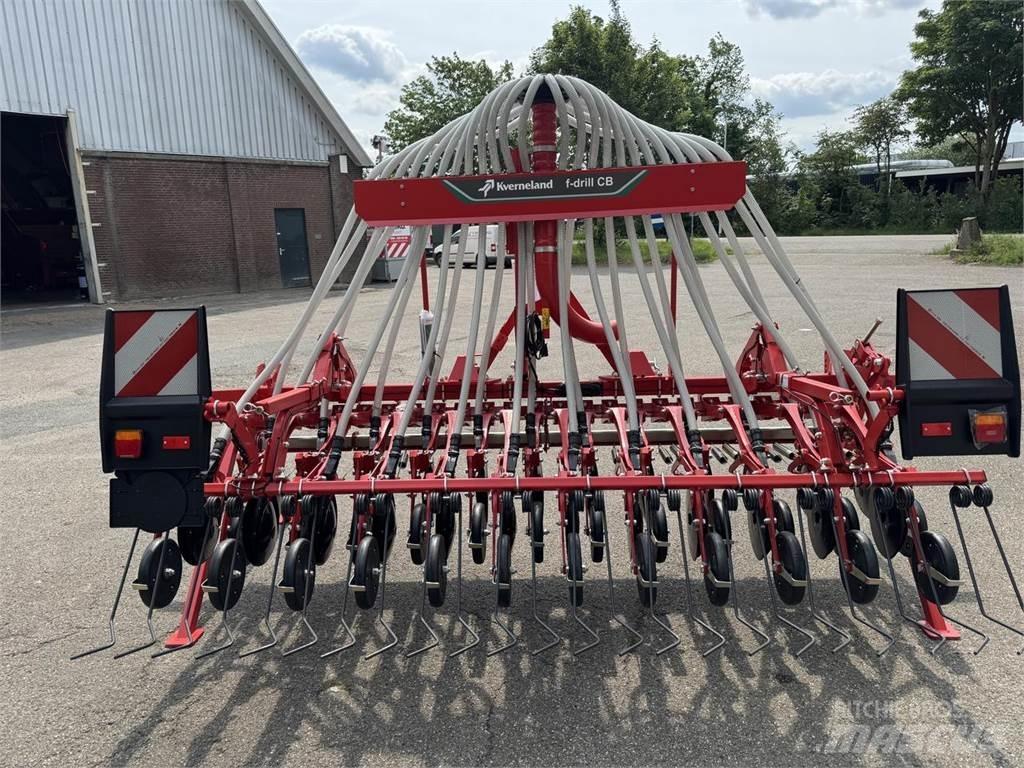 Kverneland CB 3000 Drills