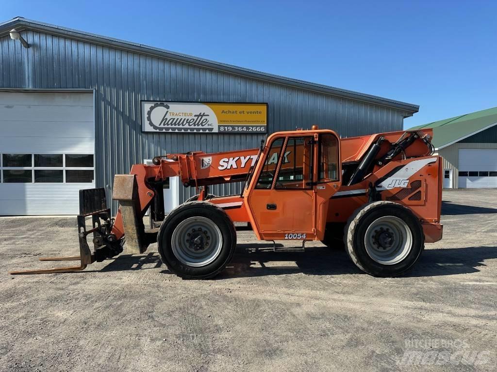 SkyTrak 10054 Telescopic handlers