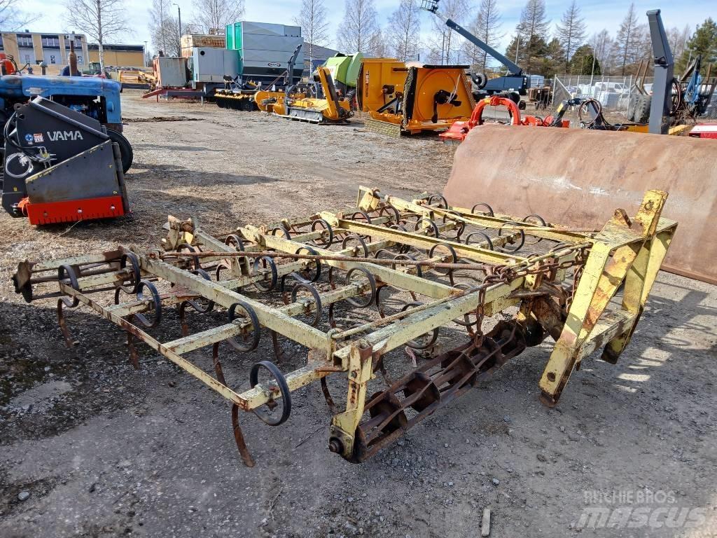  Äes S-piikki Harrows