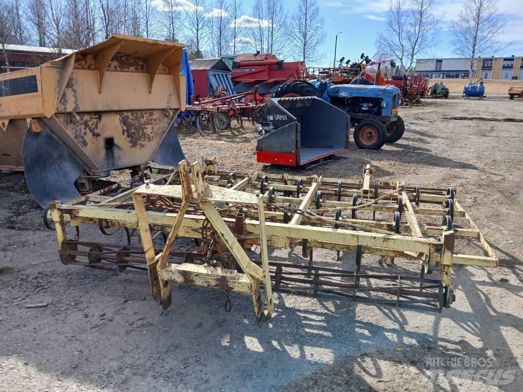  Äes S-piikki Harrows