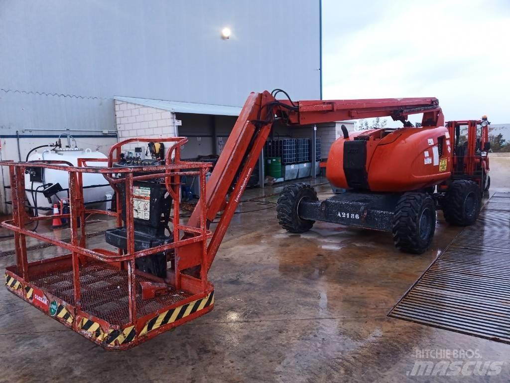 JLG 600 AJ Articulated boom lifts