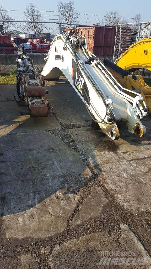 CAT 320D Arm Backhoes