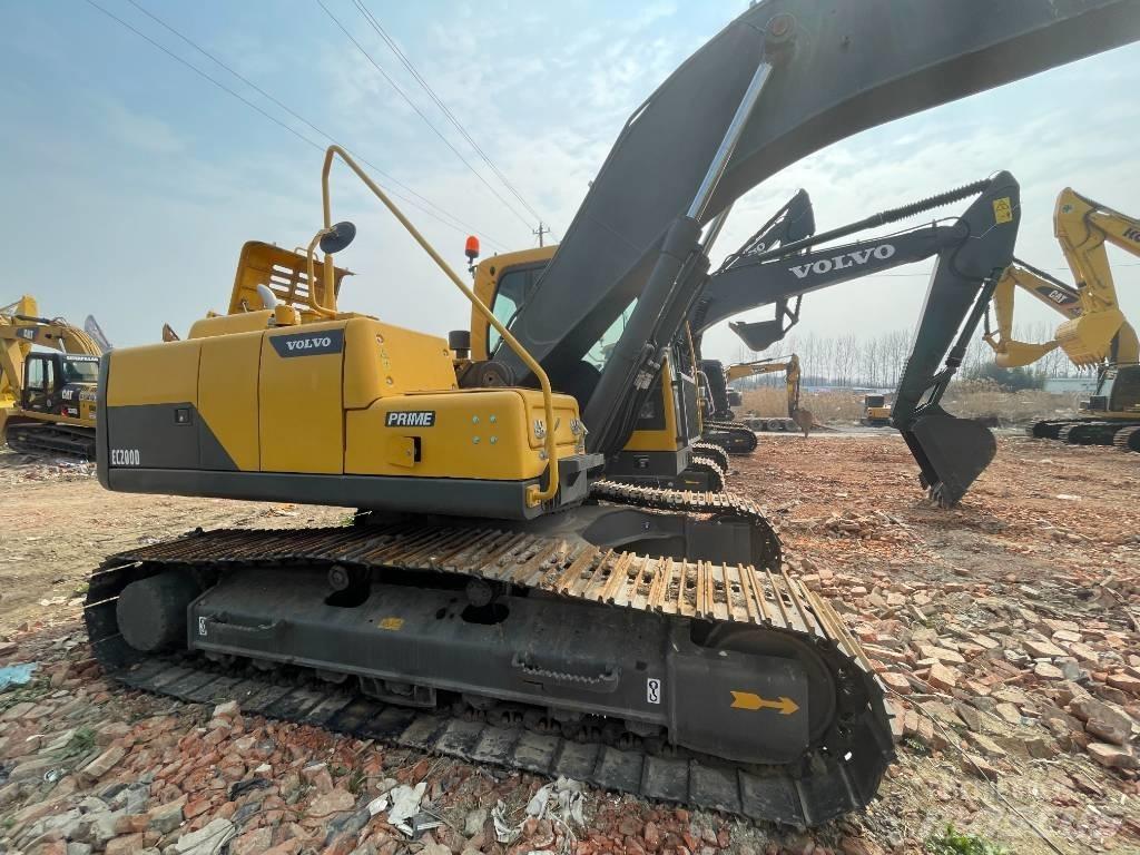 Volvo EC 200 Crawler excavators
