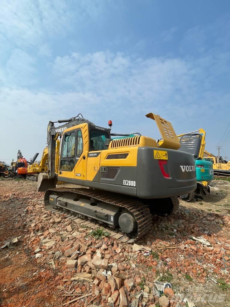 Volvo EC 200 Crawler excavators