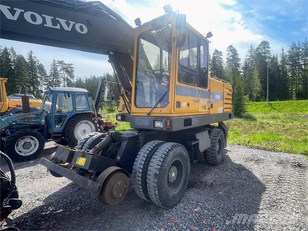 Volvo EW 200 4x4 Wheeled excavators